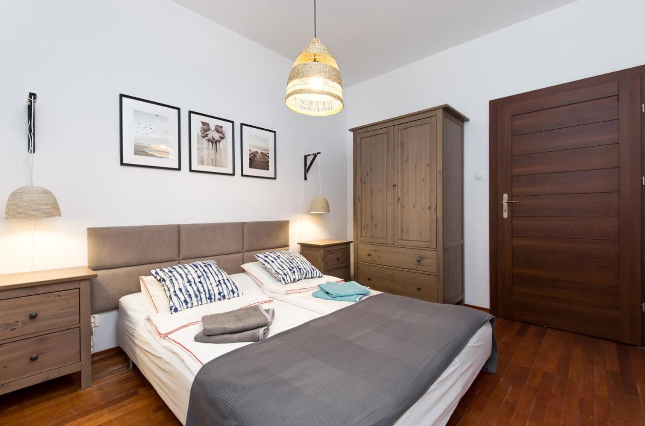 Apartament Nadmorski Dwor Danzica Esterno foto