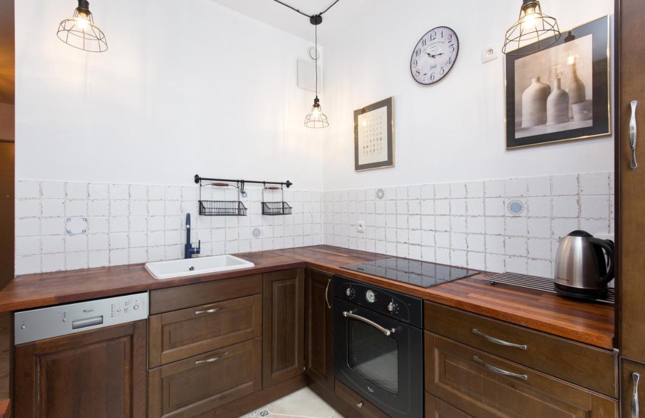 Apartament Nadmorski Dwor Danzica Esterno foto