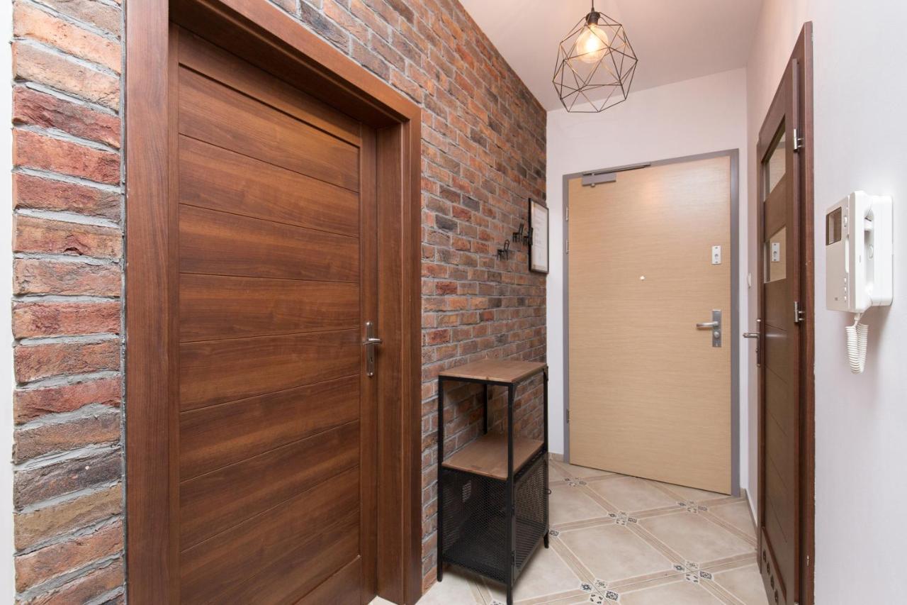 Apartament Nadmorski Dwor Danzica Esterno foto